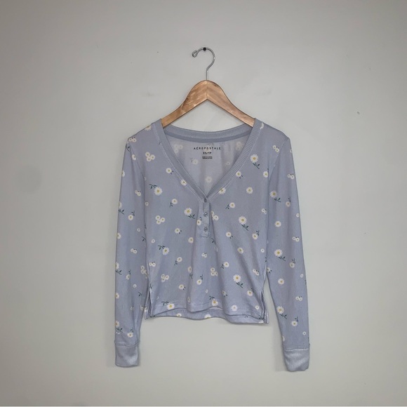 Aeropostale Lightweight Sweater Cardigan Women’s  Size XS‎ Floral Blue Daisies - Picture 2 of 6